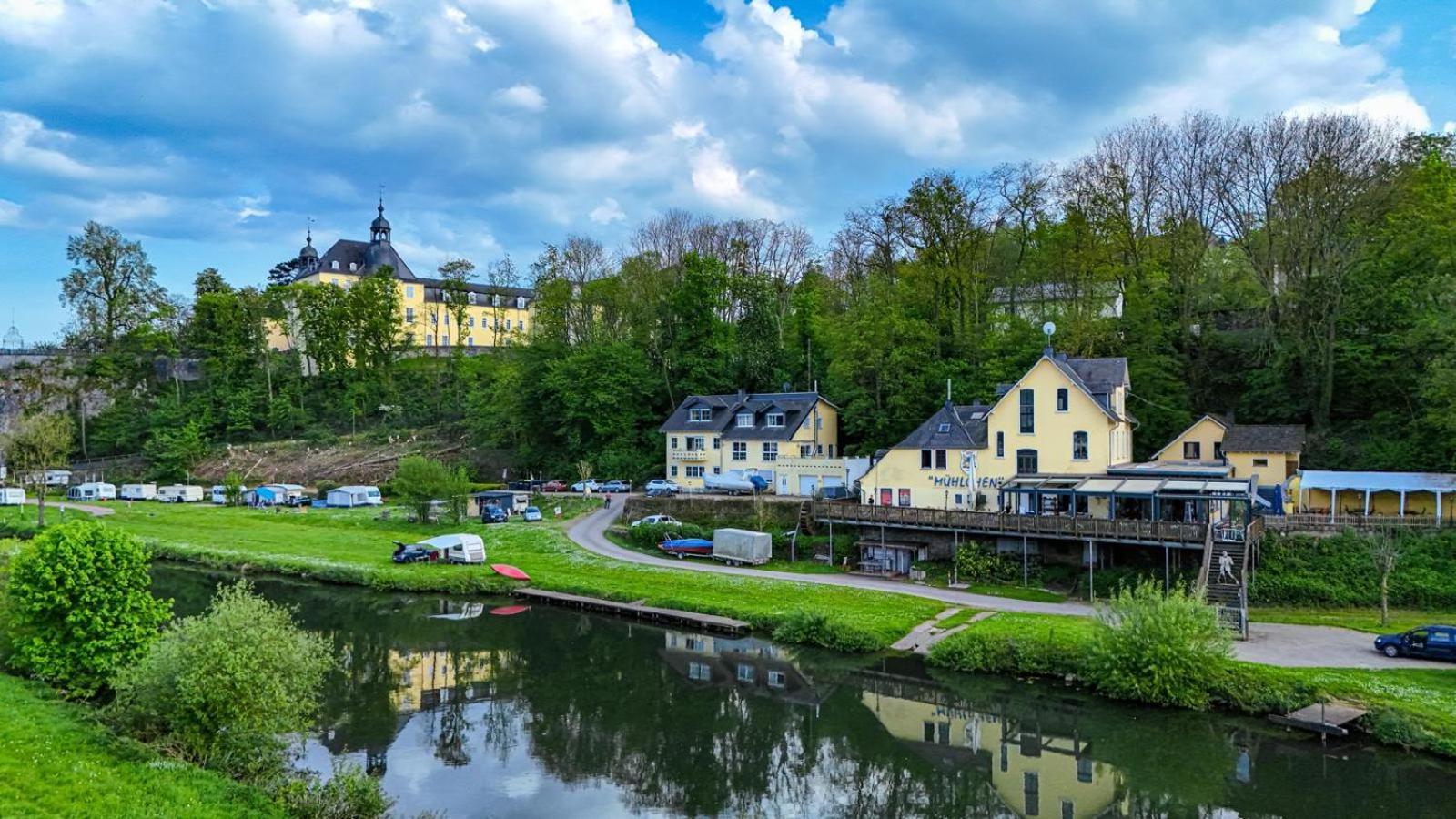 Ferienwohnung Riverside Resort Idyllisch Direkt An Der Lahn Diez Exterior foto