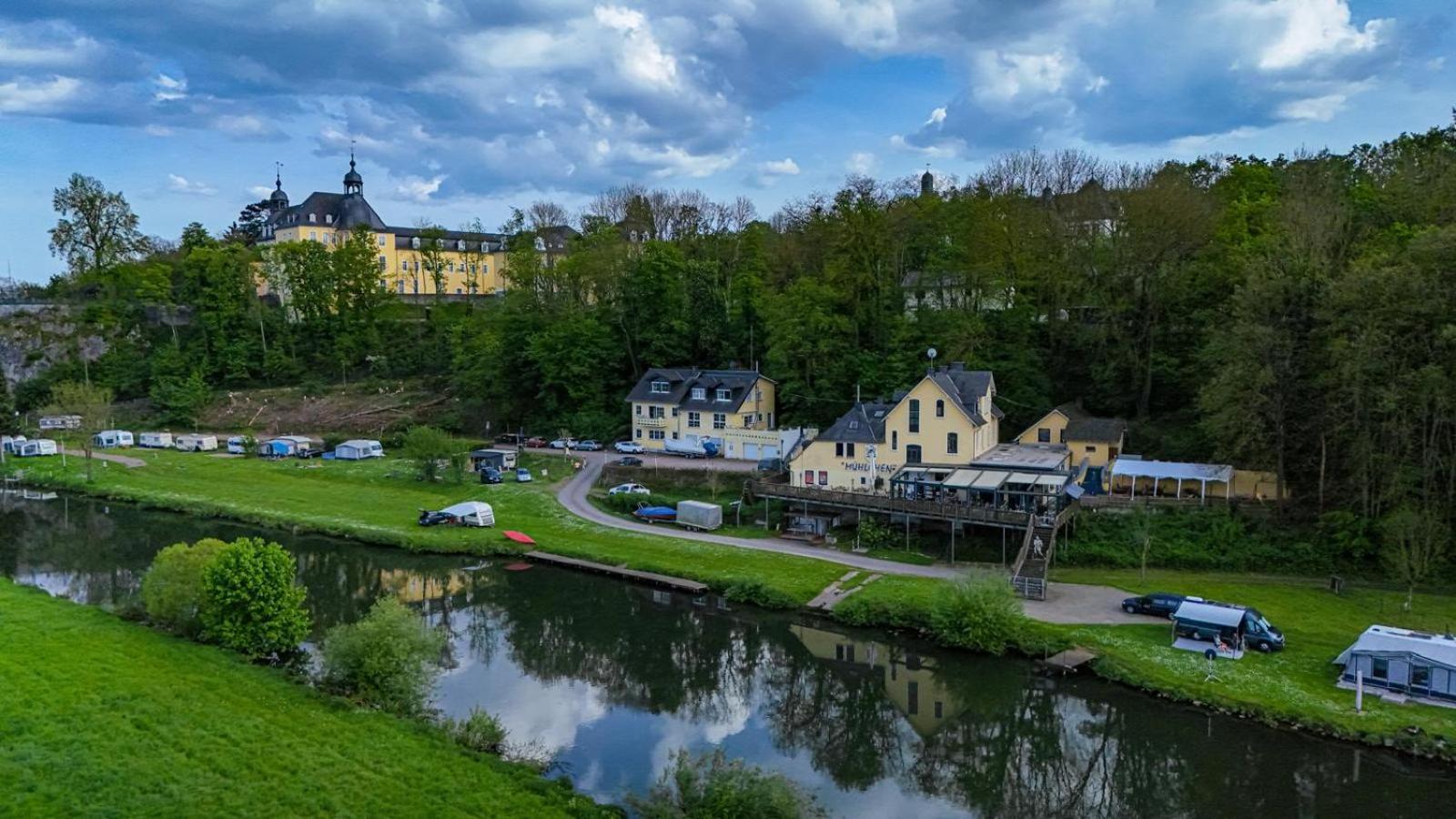 Ferienwohnung Riverside Resort Idyllisch Direkt An Der Lahn Diez Exterior foto